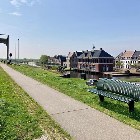 Sonnenhaus 6 Pers House With Sunny Terrace At A Typical Dutch Canal & By Lauwersmeer Lake. Anjum ภายนอก รูปภาพ