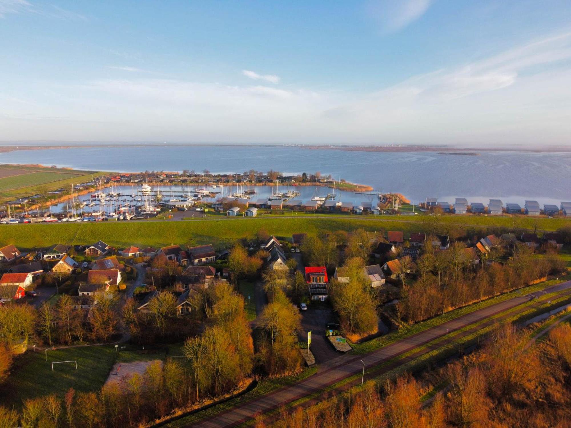 Sonnenhaus 6 Pers House With Sunny Terrace At A Typical Dutch Canal & By Lauwersmeer Lake. Anjum ภายนอก รูปภาพ